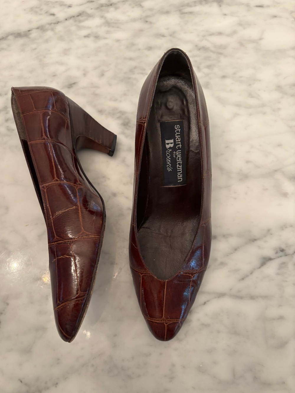 Vintage Stuart Weitzman x Browns embossed brown leather 2” pumps size 8